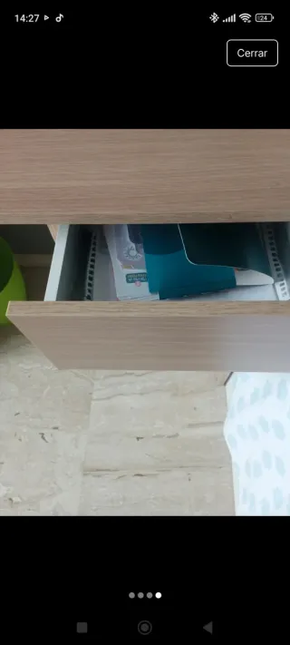 Escritorio madera con cajón