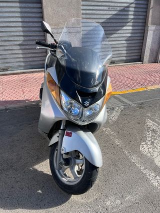 Suzuki Burgman 250 2004