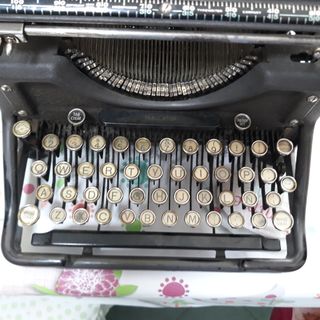 Máquina de escribir Underwood antigua