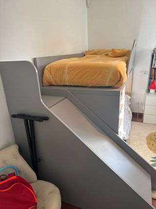 Litera El Menut con tobogán