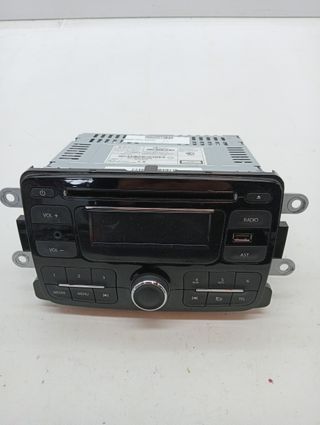 SISTEMA AUDIO / RADIO CD RENAULT CAPTUR (4)