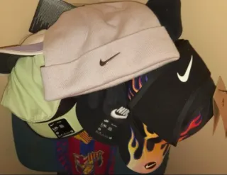 Gorros y Gorras Nike Beige y Negro