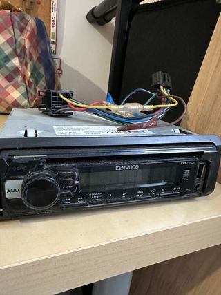 Radio Kenwood KDC-110U Negro