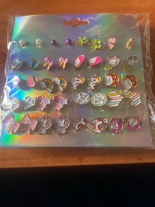 20 pares pendientes infantiles