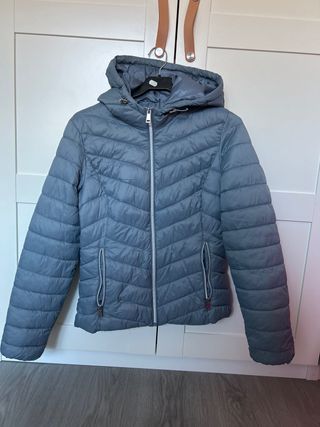 Cazadora acolchada Stradivarius Talla M