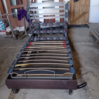 Base de cama articulada somier láminas