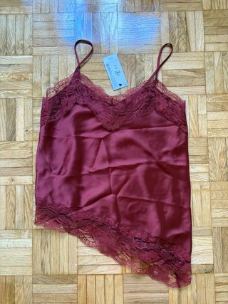 Top lencero de encaje burdeos XS