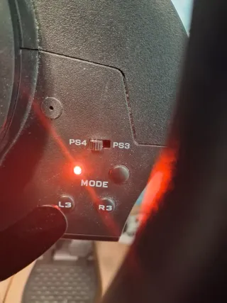 Volante Thrustmaster PS4