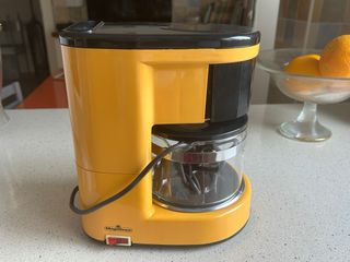 Cafetera Magefesa filtro permanente Amarilla