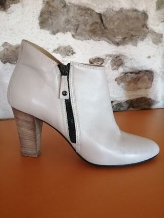 Botines de cuero de la marca alemana GKM talla 40