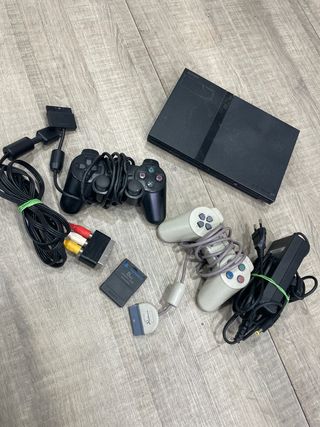 Playstation 2 Slim con accessori