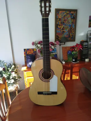 Guitarra Española Clásica marca Almería