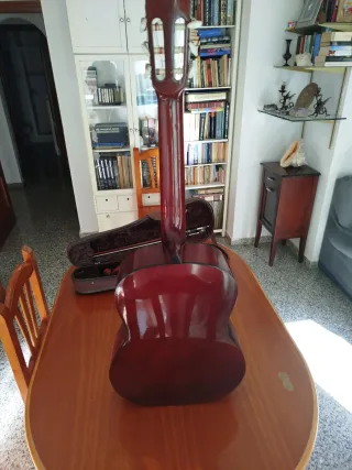 Guitarra Española Clásica marca Almería