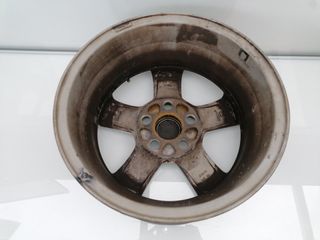 LLANTA VOLVO C30 (2)