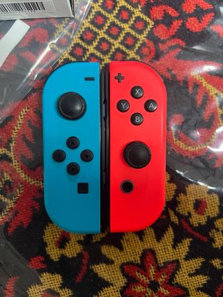 Nintendo Switch Azul y Rojo V2