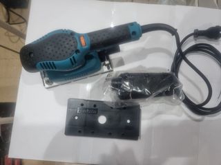 Lijadora Orbital Makita BO3711