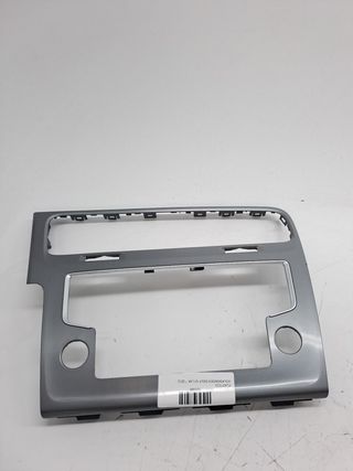 PLASTICO VOLKSWAGEN GOLF VII LIM. (4)