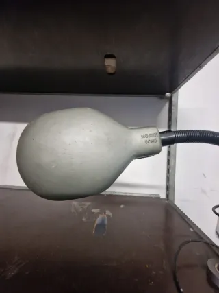 Lampada da tavolo flessibile