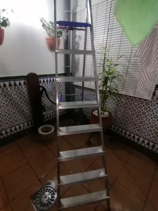 Escalera aluminio 8 peldaños