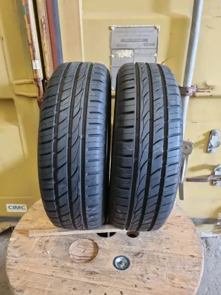 Se vende 2 Neumáticos en perfecto estado