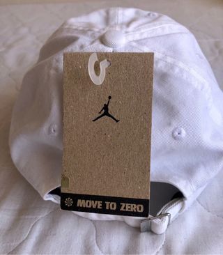 Gorra Jordan Club Cap Blanca Talla M/L ajustable