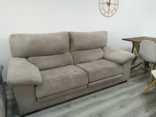 Divani 3 e 2 posti beige