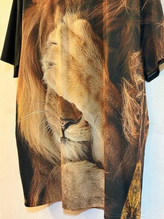 Camiseta León 3D Talla L