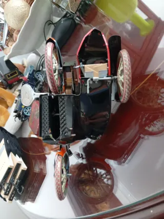 Reproducción moto hojalata con sidecar