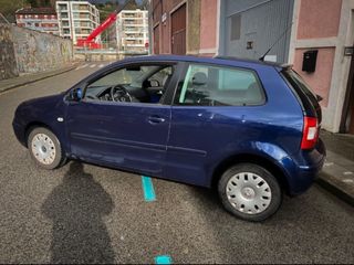 VOLKSWAGEN POLO 1.4 TRENDLINE