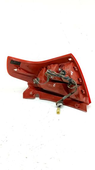 PILOTO TRASERO IZQUIERDO SUZUKI SWIFT SF BERLINA (EA)