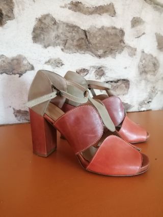 Tacones de cuero Les Femmes de Edo talla 40