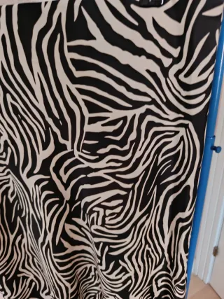 Falda Midi Zara Animal Print