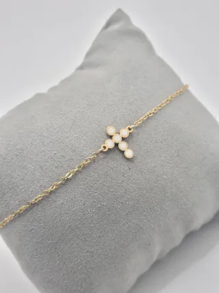 Pulsera Cruz Dorada con Piedras Blancas