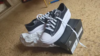 Converse plataforma negras y blancas