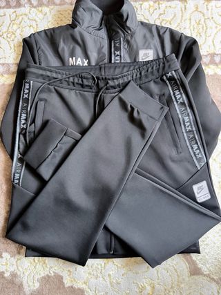 Chaqueta Nike Air Max Negra