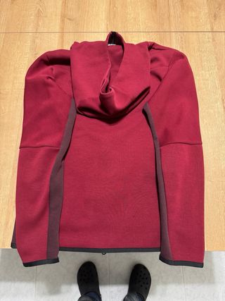 Sudadera Nike Tech Fleece Morado/Rojo