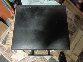 Maletín con 30 Cassettes Música Variada