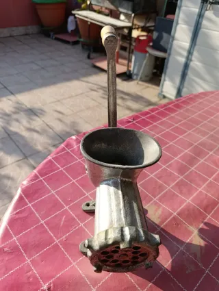 Picadora de carne manual ELMA