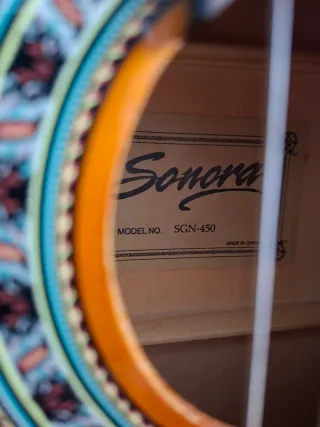 Cajón Flamenco y Funda Guitarra Clásica