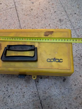 Caja de herramientas Cofac amarilla