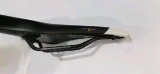 Sella Fizik Thundra 2 Manganese