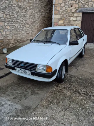 Ford Escort 1984