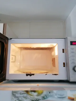 Microondas OK. plateado