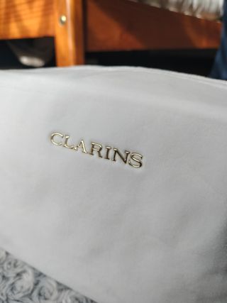 Neceser Clarins Terciopelo Blanco