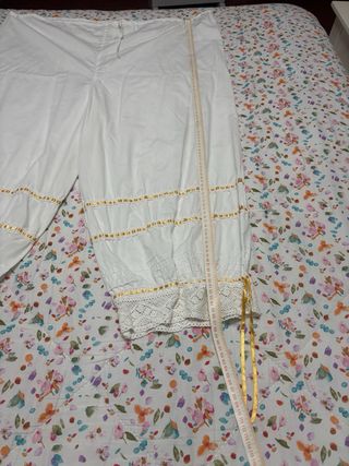 Chambra y pololos fallera dorados