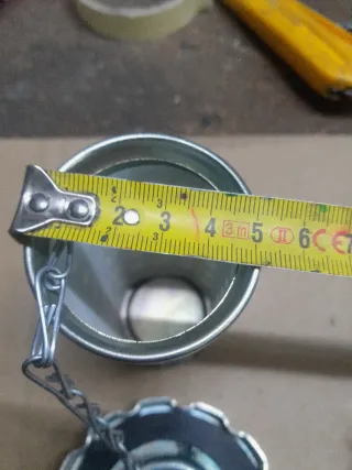 Tapa de combustible con cadena y filtro