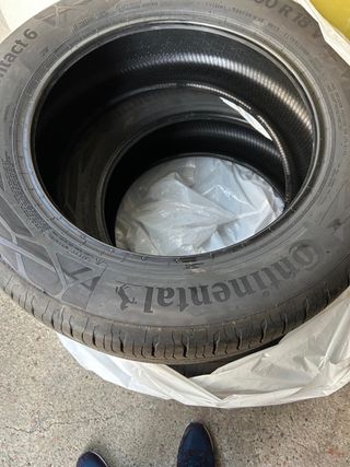 Gomme Estive Continental 225/60 R18