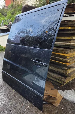 Puerta corredera Mercedes Vito