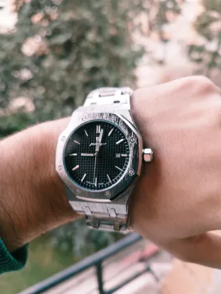 Poedagar Reloj Negro y Plateado