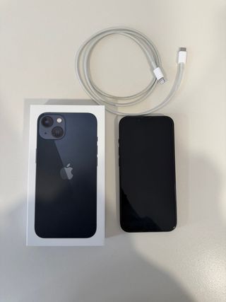 iPhone 13 Negro 128GB + Cable